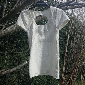 Seamless off white tee shirt top with open back